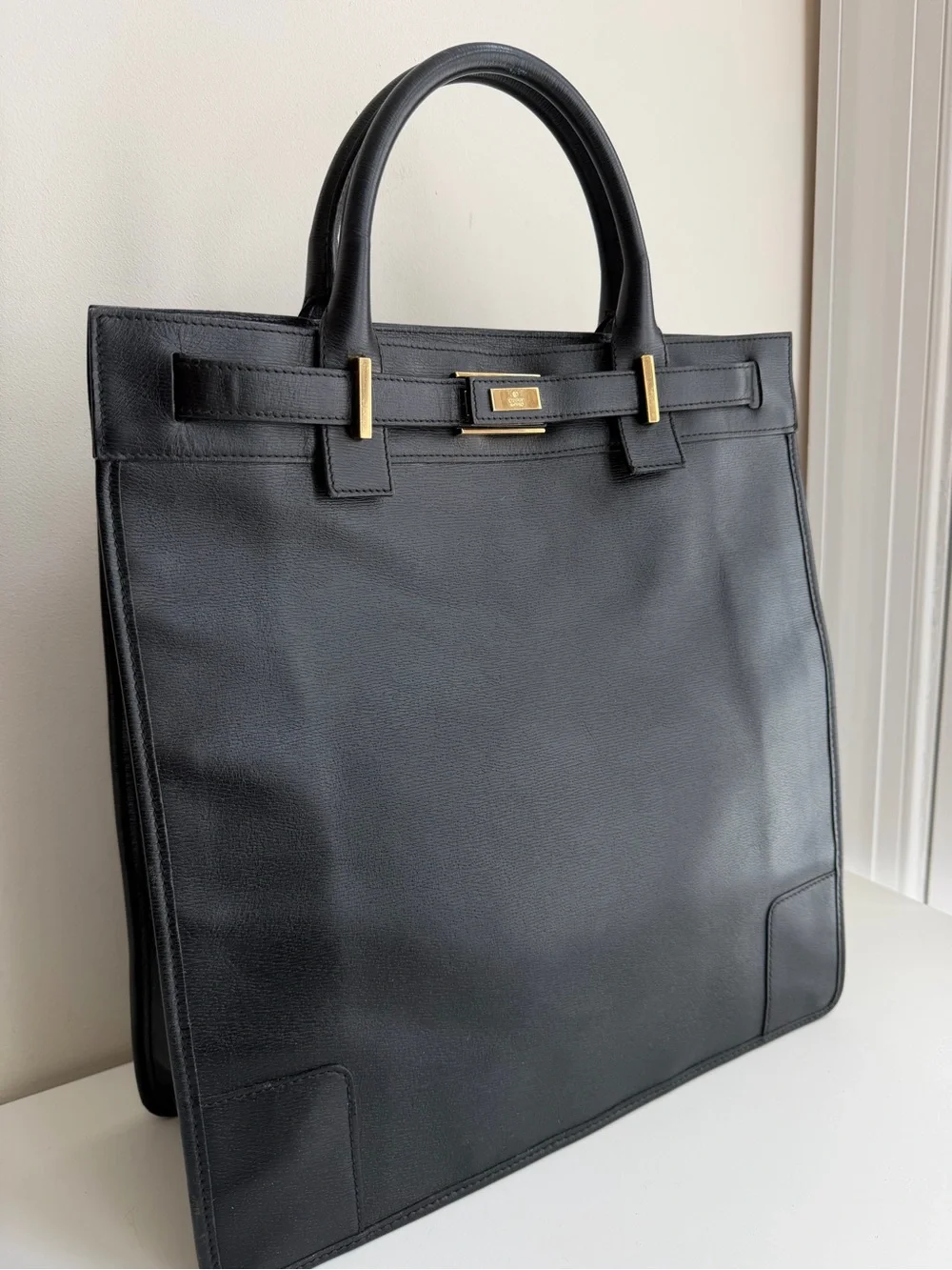 Authentic GUCCI Black Leather Top Handle Bag